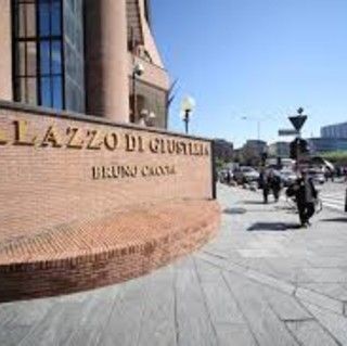 Troppi processi: il tribunale di Torino rimanda le carte ai pm
