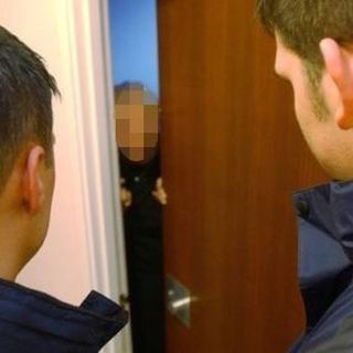 Moncalieri, pensionato non abbocca al tentativo di truffa di quattro finti poliziotti