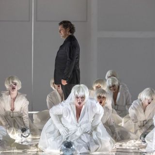 Al Regio arriva la Turandot di Puccini, nell'allestimento visionario e metafisico firmato da Stefano Poda