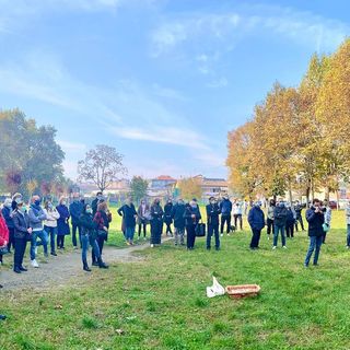 &quot;Un albero per ogni vittima del Covid&quot;, partita l'iniziativa ai giardini di via Stupinigi a Nichelino