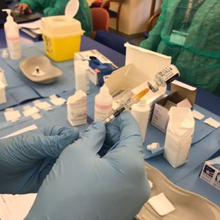 Covid, nell'ultima settimana 17mila vaccinati