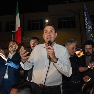 Contestazioni alla presenza di Vannacci a Torino