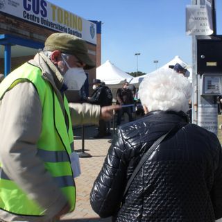 Centro vaccinazioni anti-Covid in via Artom