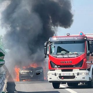 Paura sulla tangenziale Nord: veicolo in fiamme sulla carreggiata, disagi per la circolazione