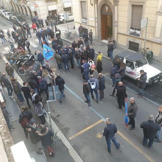 Embraco, un nuovo giorno di passione. Con lo spettro del fallimento da scacciare e l'idea di fare un esposto [FOTO e VIDEO]