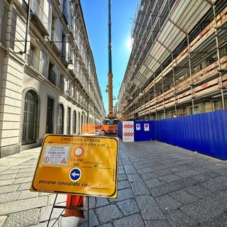 via garibaldi chiusa al traffico