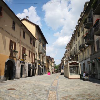 Nella pedonalizzata via Monferrato mancano i parcheggi: &quot;Persi 15 stalli, sosta quadruplicata e fioccano le multe&quot;