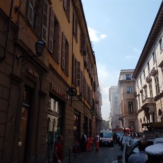 Grosso incendio in via Monte di Pietà a Torino (FOTO E VIDEO)