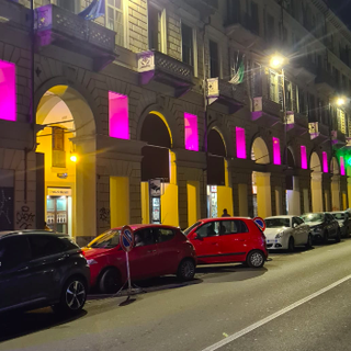 Body talks: le luci della video art illuminano i Portici di via Nizza