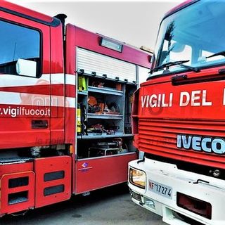mezzi dei vigili del fuoco