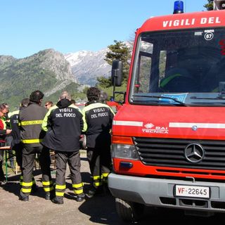 Anziana appicca il fuoco al suo alloggio, evacuata una palazzina a Orbassano