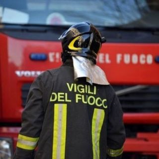Incendio presso lo stabilimento Pittarello di Settimo: intervento dei pompieri (foto d'archivio)