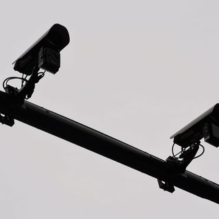 Il vento causa problemi ai nuovi Vista Red di Torino, lanterne da ritarare: per marzo l’accensione di 4 telecamere