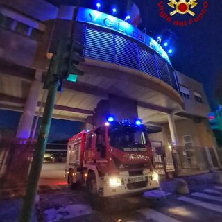 Infanzia, i vigili del fuoco ambasciatori Unicef illuminano di blu la Centrale di corso Regina Margherita Infanzia, i vigili del fuoco ambasciatori Unicef illuminano di blu la Centrale di corso Regina Margherita