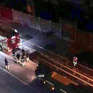Vigili del fuoco durante un sopralluogo
