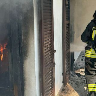 Susa, alloggio in fiamme a Sant'Antonino: nessuno è rimasto ferito