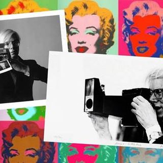 Stupinigi si mette in posa: fino al 31 gennaio espone le macchine fotografiche &quot;pop&quot; di Andy Warhol