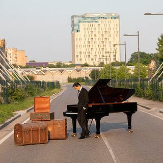 Il grande pianista Alexander Romanovsky tra i 28 concerti gratuiti di Musica d'Estate a Bardonecchia