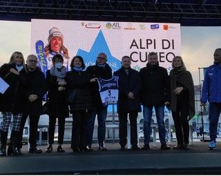 White Saturday - Sci in piazza, lanciata la stagione invernale cuneese 21\22 (VIDEO)
