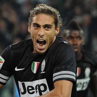 Martin Caceres: torna alla Juve dopo le due precedenti esperienze (2009-'10 e dal 2012 al 2016)