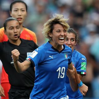 Foto tratta dal profilo Twitter Nazionale Femminile di Calcio