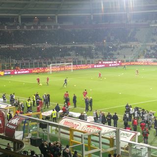 Si accende l’Olimpico, pochi minuti all’inizio di Toro-Juve (FOTO)