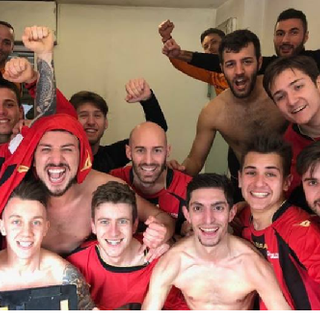 Gioia Caselle! Secondo posto in scia al Carrara. A destra bomber Fina