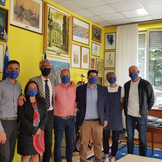 Distra: Andrea Ippolito (Direttore Generale CUS Torino), Annalisa Zanellati (General Manager Barricalla CUS Torino Volley), Riccardo D’Elicio (Presidente CUS Torino), Fulvio Bonessa (Secondo Allenatore Barricalla CUS Torino Volley), Marco Chiodini (Scoutman Barricalla CUS Torino Volley), Daniela Gobbo (Responsabile Sezione CUS Torino Volley) e Davide Belluz (Vice Presidente Barricalla CUS Torino Volley)