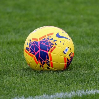 Lega di Serie A durissima contro Associazione Calciatori e operato del Governo