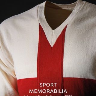 All'asta le maglie di Coppi e Pelè: cimeli senza tempo che valgono migliaia di euro