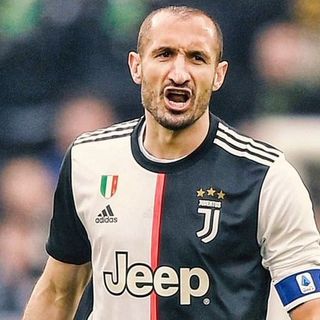 Dalla Juve il primo “taglio” degli ingaggi alla sua rosa?
