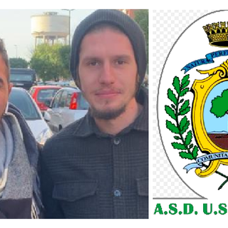 Thomasz Caracciolo (a dx) con l'agente Marco Persiano