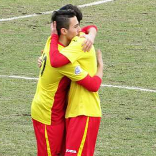 Christian Romano con la maglia del Bra