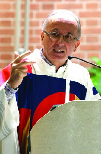 Domenica l'Ordinazione di Monsignor Derio Olivero a vescovo di Pinerolo Domenica l'Ordinazione di Monsignor Derio Olivero a vescovo di Pinerolo