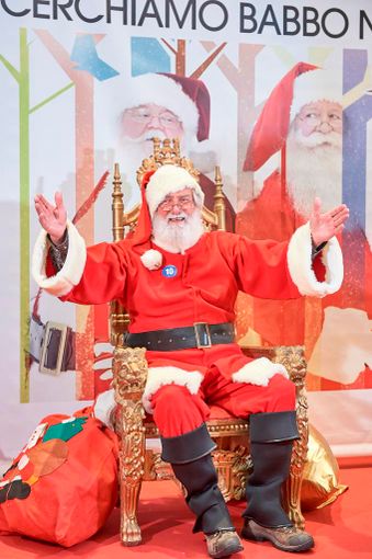 Mondojuve cerca l'aiutante di Babbo Natale: 2000 euro per 11 giorni di lavoro