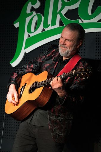 Terra Madre: il concerto di Beppe Gambetta al Folkclub Terra Madre: il concerto di Beppe Gambetta al Folkclub
