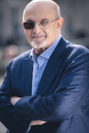 Salman Rushdie ospite del Salone del Libro per parlare di "Coltello", sul tentato omicidio del 2022