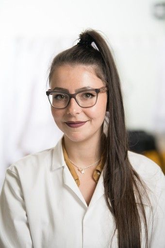 Coronavirus, l'italiana in Inghilterra: "Rincuoro i miei genitori, ma qui nessuna misura contenitiva" Coronavirus, l'italiana in Inghilterra: "Rincuoro i miei genitori, ma qui nessuna misura contenitiva"