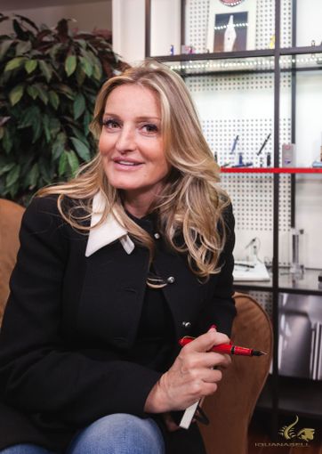 Una donna ai vertici della rete distributiva della Manifattura Aurora Una donna ai vertici della rete distributiva della Manifattura Aurora