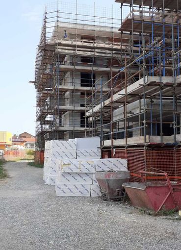 Il cantiere di via Luigi Einaudi Il cantiere di via Luigi Einaudi
