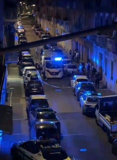 Un morto e tre accoltellati, Barriera si ferma (immagine di archivio) Un morto e tre accoltellati, Barriera si ferma (immagine di archivio)