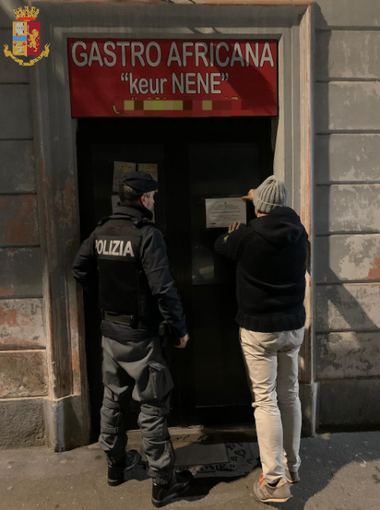 la gastronomia chiusa dagli agenti