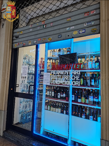 Via Sacchi, arrestato un pusher e chiuso un minimarket per cinque giorni Via Sacchi, arrestato un pusher e chiuso un minimarket per cinque giorni