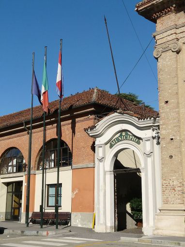 A Carmagnola mercato più sicuro con la vigilanza dell’Associazione Nazionale Carabinieri in congedo