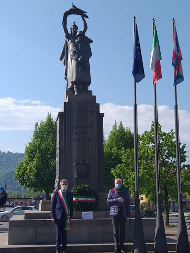 25 Aprile: il ricordo del sindaco di Chivasso Claudio Castello e di Vinicio Milani, presidente Anpi 25 Aprile: il ricordo del sindaco di Chivasso Claudio Castello e di Vinicio Milani, presidente Anpi