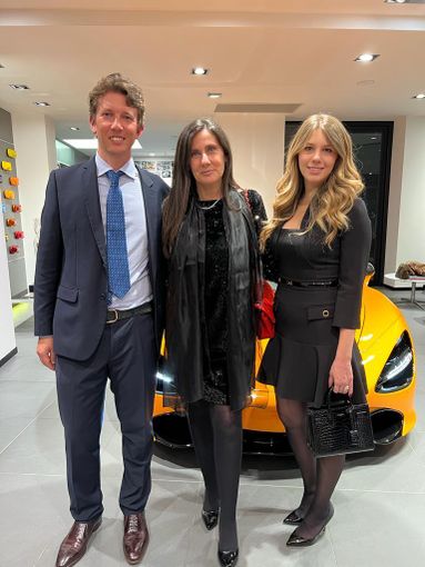 Nella foto, la giornalista ed event manager del nuovo premio di More News, “ Evolution Horizon Award”, tra Raffaello Cairoli e Trudy Berger, alla serata di inaugurazione del Monaco et Suisse Investment Forum (da questa edizione MIIF), l’anno scorso presso “La Boutique Mc Laren” nel Principato di Monaco. Nella foto, la giornalista ed event manager del nuovo premio di More News, “ Evolution Horizon Award”, tra Raffaello Cairoli e Trudy Berger, alla serata di inaugurazione del Monaco et Suisse Investment Forum (da questa edizione MIIF), l’anno scorso presso “La Boutique Mc Laren” nel Principato di Monaco.