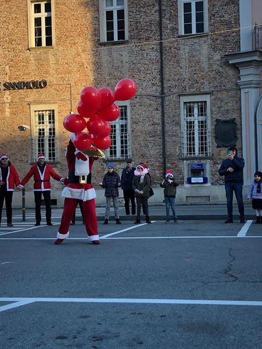 Il Natale “illumina” Vigone: domani festa in piazza Cardinal Boetto