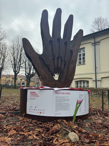 L'installazione Rosso Indelebile