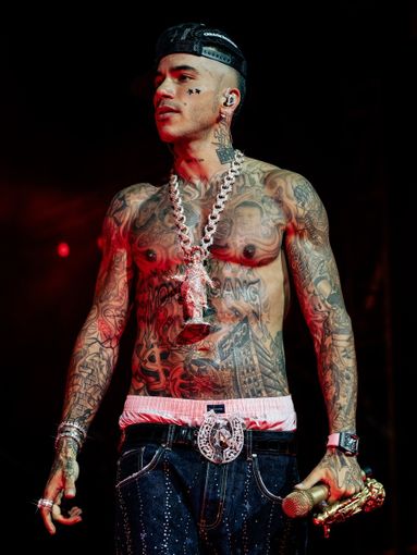 Sfera Ebbasta in tour nel 2027: la tappa torinese all'Inalpi Arena