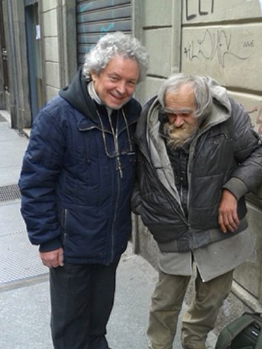 Coronavirus, a Torino riapre la Mensa dei poveri di via Belfiore 12. E anche gli asili notturni Umberto I sono pronti Coronavirus, a Torino riapre la Mensa dei poveri di via Belfiore 12. E anche gli asili notturni Umberto I sono pronti